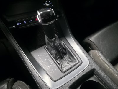 Audi Q3 14 45 TFSI e - 245 - BV S-Tronic 6 S Line   - 16