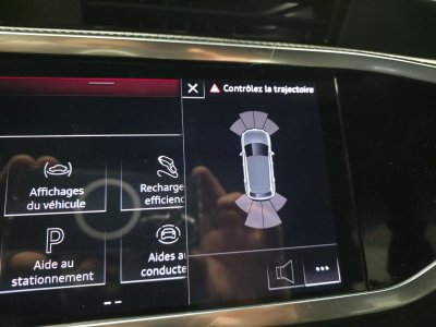 Audi Q3 14 45 TFSI e - 245 - BV S-Tronic 6 S Line   - 19