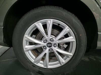 Audi Q3 14 45 TFSI e - 245 - BV S-Tronic 6 S Line   - 51