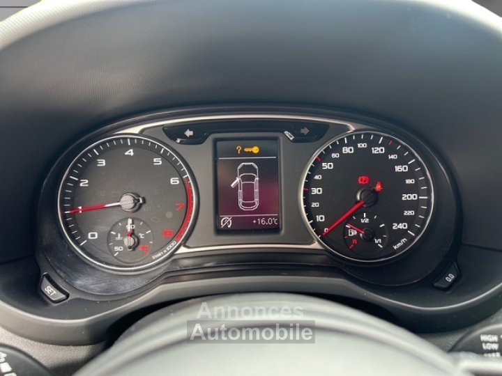 Audi A1 Sportback TFSI Ambition Luxe Bi-Color S-Tronic Palettes au volant Full Cuir Garantie 12 Mois - 12