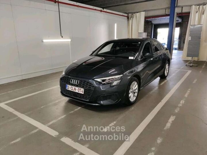 Audi A3 30TFSi Sedan - 2