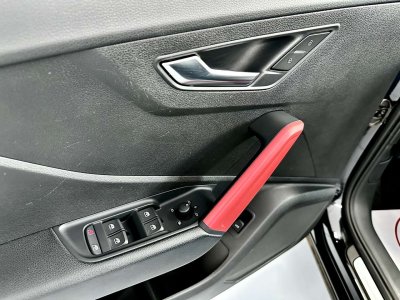 Audi Q2 16 TDi 115cv SPORT   - 17