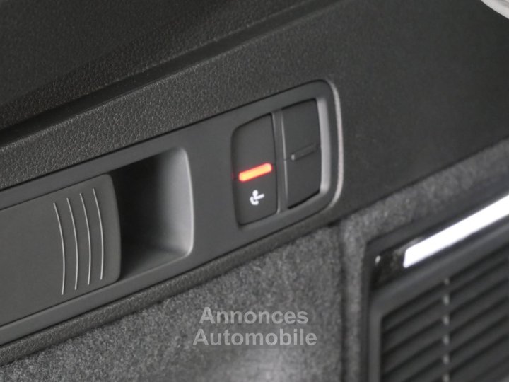 Audi Q5 Sportback 55 TFSIe 367 S tronic 7 Quattro Black Edition - 8