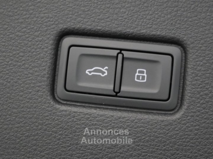 Audi Q5 Sportback 55 TFSIe 367 S tronic 7 Quattro Black Edition - 9