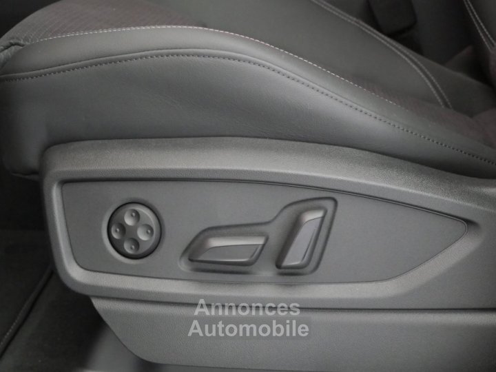 Audi Q5 Sportback 55 TFSIe 367 S tronic 7 Quattro Black Edition - 19