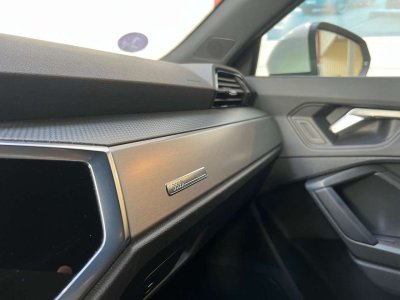 Audi Q3 tfsi 245 ch s-line s-tronic   - 13