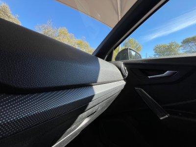 Audi Q2 30 TFSI 116 BVM6 S Line Plus / Toit Ouvrant / Origine France   - 42