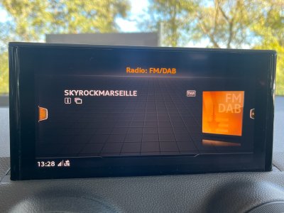 Audi Q2 30 TFSI 116 BVM6 S Line Plus / Toit Ouvrant / Origine France   - 46