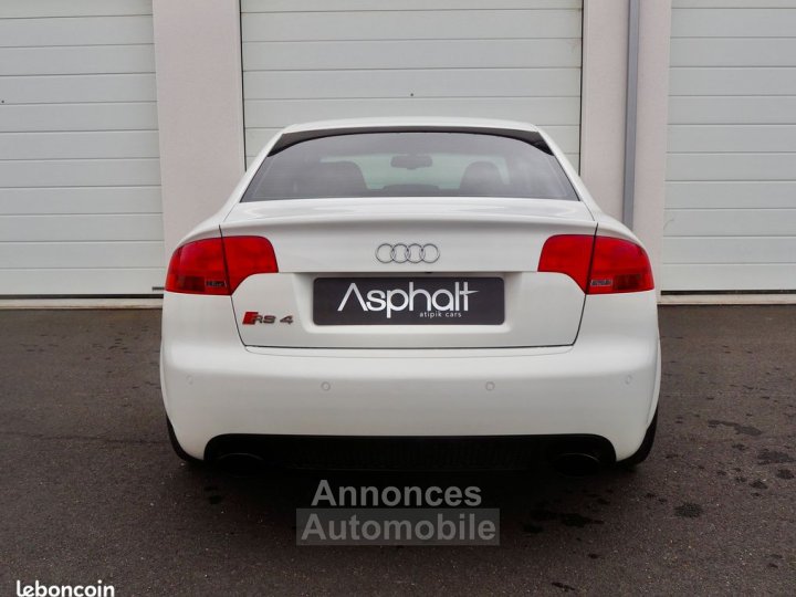 Audi RS4 B7 V8 42L 420cv QUATTRO - 5