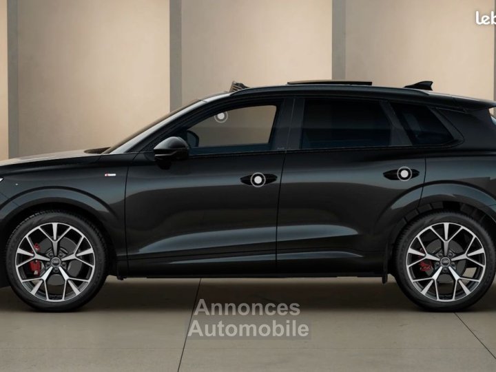 Audi Q3 Nouvelle 2026 20 tdi 150 ch s line tronic 7 gtie 5 ans NOIR MYTHE - 2