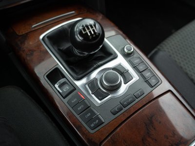 Audi A6 2006 AUDI A6 V6 27   - 35