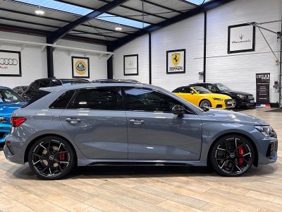 Audi RS3 Quattro 25L TFSI 400 cv / Freins Céramiques / Gris KEMORA   - 4