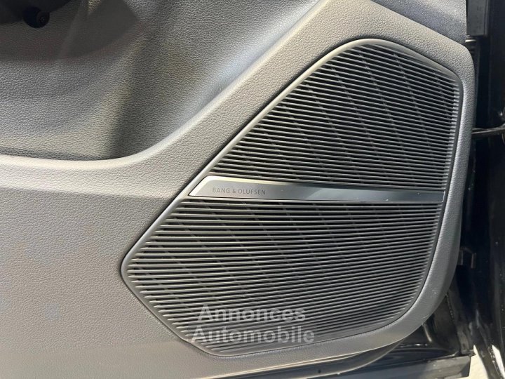 Audi Q8 55 TFSI e 381 Hybrid QUATTRO S-LINE Tiptronic8 /ATTELAGE/TOIT PANO/BANG & OLUFSEN/ - 17