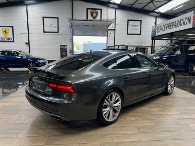 Audi A7 Sportback (2) 30 V6 BITDI 320 cv AVUS QUATTRO TIPTRONIC 8 - 10