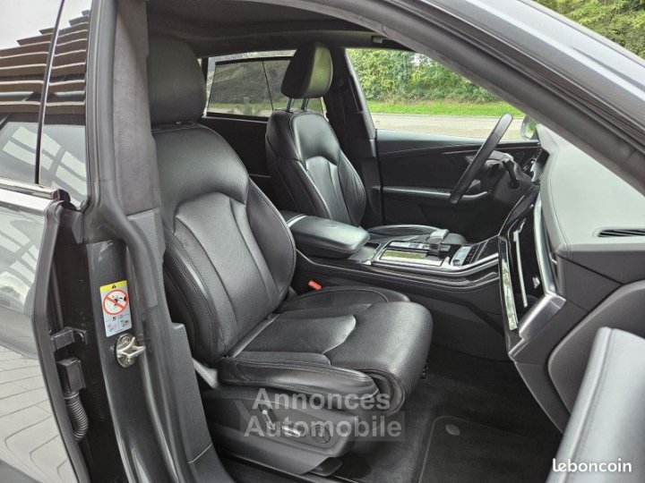 Audi Q8 50 TDI 286CH S LINE QUATTRO TIPTRONIC 8 157G - 19