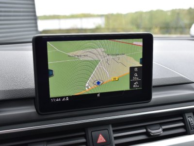 Audi A4 Avant V 35 TDI 150 S TRONIC   - 36