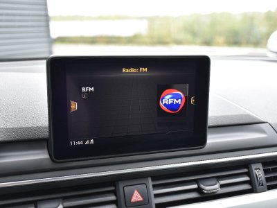 Audi A4 Avant V 35 TDI 150 S TRONIC   - 37