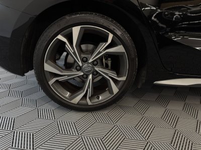 Audi A3 III 35 TFSI 150ch Design S tronic 7 2020 française entretien   - 22