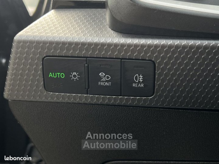 Audi A1 Sportback 25 TFSI 95 CH 1ERE MAIN VIRTUAL CARPLAY - - 15