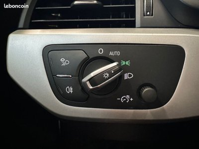 Audi A4 Avant BUSINESS 30 TDI 122 S tronic 7 Line RÉVISION À JOUR - 26