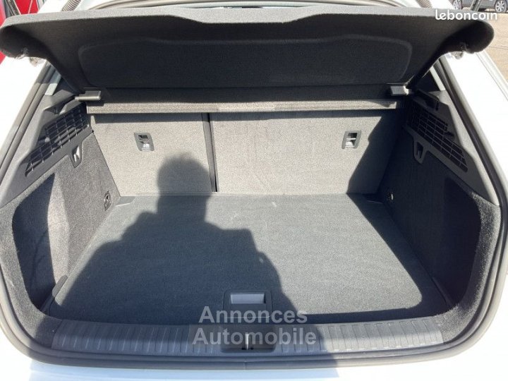 Audi A3 Sportback 30 TFSI 110CH MILD HYBRID DESIGN S TRONIC 7 - 24