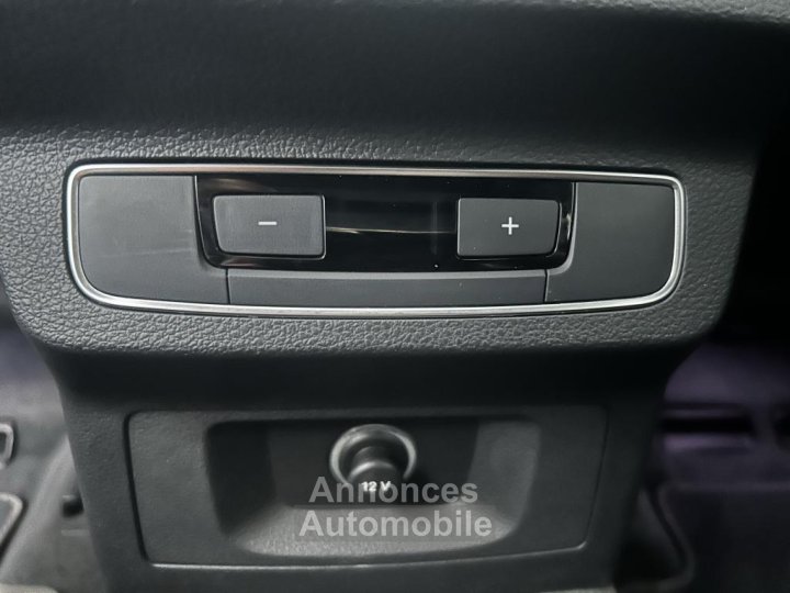Audi Q5 Quattro 20 55 TFSI e - 367 - BV S-tronic S line SUV Garantie 12 mois - 27