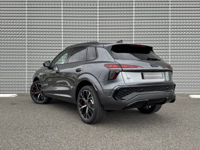 Audi Q3 HYBRIDE e-hybrid 272 ch S tronic 6 Design   - 4