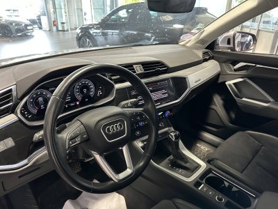 Audi Q3 40 TFSI 190 ch S tronic 7 Quattro Design Luxe   - 2