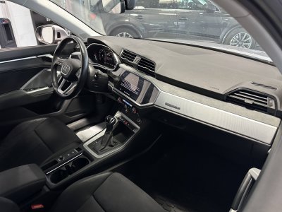 Audi Q3 40 TFSI 190 ch S tronic 7 Quattro Design Luxe   - 3