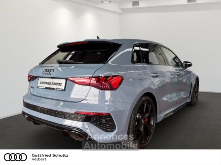 Audi RS3 Sportback 25 TFSI quattro - 3