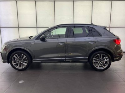 Audi Q3 45 TFSIe 245 ch S tronic 6 S line   - 6