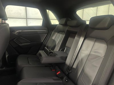 Audi Q3 45 TFSIe 245 ch S tronic 6 S line   - 13