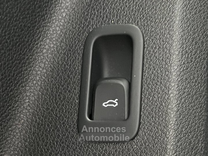 Audi Q2 35 TFSI 150 S tronic 7 S line - 17