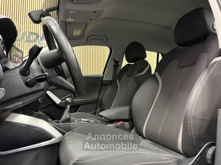 Audi Q2 10 30 TFSI 116 CH Sport Limited - 10