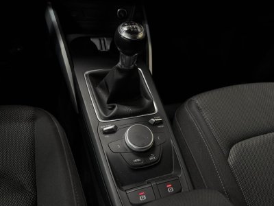 Audi Q2 10 30 TFSI 116 CH Sport Limited   - 15