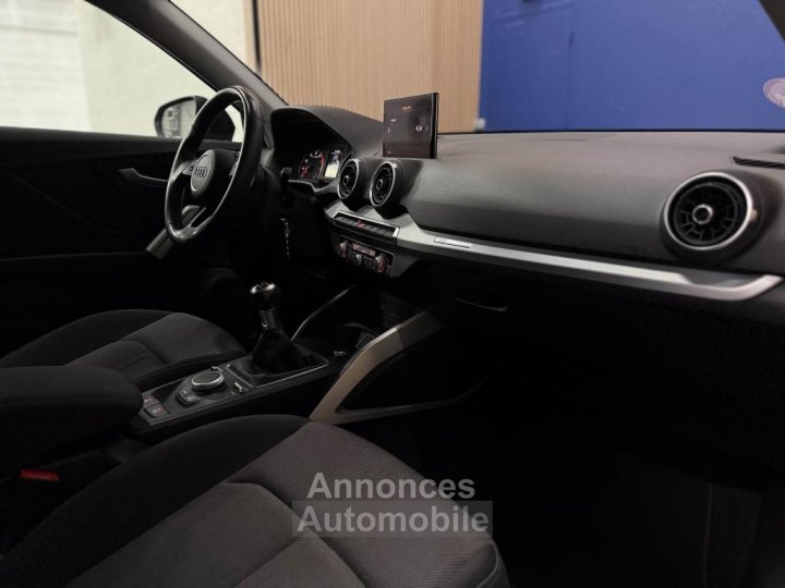 Audi Q2 10 30 TFSI 116 CH Sport Limited - 17
