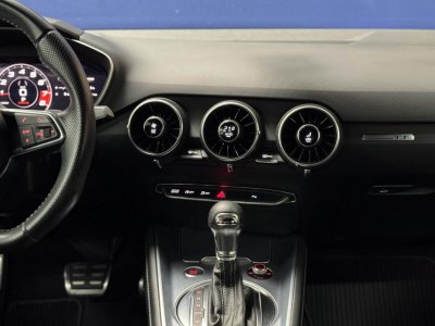 Audi TT 20 TFSI 230 CH BV S-tronic S-Line Compétition - 13