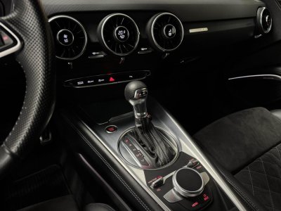 Audi TT 20 TFSI 230 CH BV S-tronic S-Line Compétition - 14