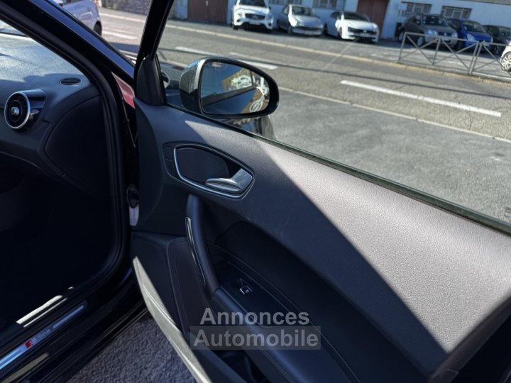 Audi A1 Sportback 16 TDi 116 S line Gps + Clim + Radar AR - 15