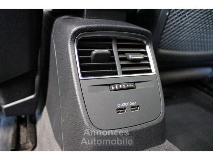 Audi A3 Sportback Quattro 20 TFSI -190 - BV S-Tronic 7 8V S line PHASE 2 - 33