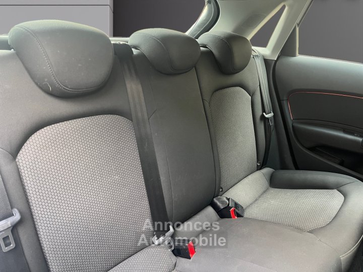 Audi A1 Sportback 10 TFSI 95ch Ultra S-Line - Garantie 12 mois - 12