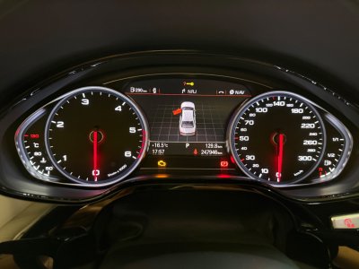 Audi A8 V6 30 TDI 262 DPF Clean Diesel Tiptronic 8 Quattro Avus Extended - Toit Ouvrant   - 35