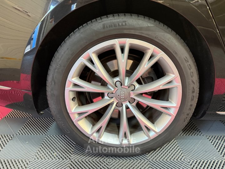 Audi A8 V6 30 TDI 262 DPF Clean Diesel Tiptronic 8 Quattro Avus Extended - Toit Ouvrant - 52