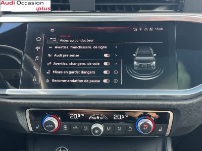 Audi Q3 45 TFSIe 245 ch S tronic 6 S line   - 24