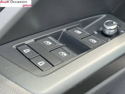 Audi Q3 45 TFSIe 245 ch S tronic 6 S line   - 28