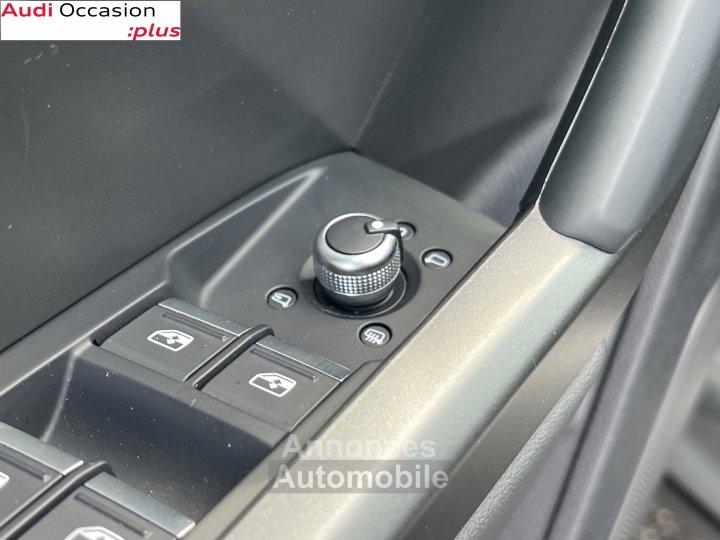 Audi Q3 45 TFSIe 245 ch S tronic 6 S line - 33
