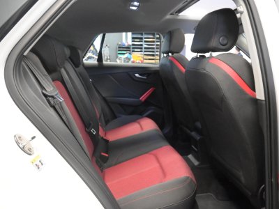 Audi Q2 14 TFSI COD 150 ch S tronic 7 Sport   - 16