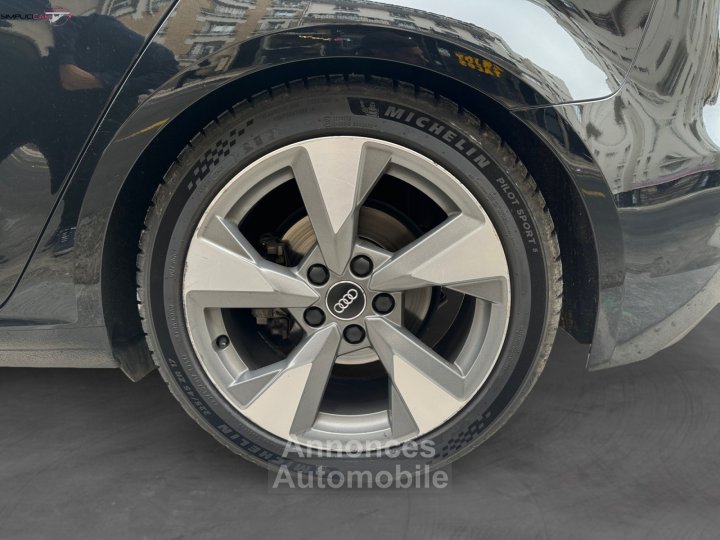 Audi A3 Sportback 35 TFSI CoD 150 S tronic 7 Midnight Series - 25