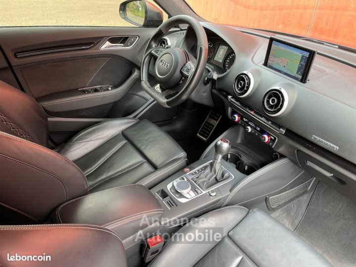 Audi RS3 Sportback 25 TFSI Turbo QUATTRO 367ch Stronic 7 - 8