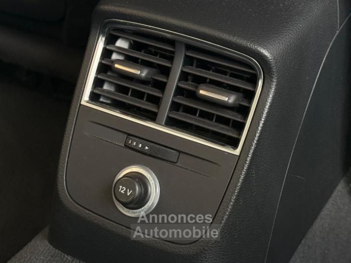 Audi A3 III (2) BERLINE 15 TFSI 150 COD S line tronic 7 + CARPLAY SIEGES AV CHAUFFANTS CAM - 28